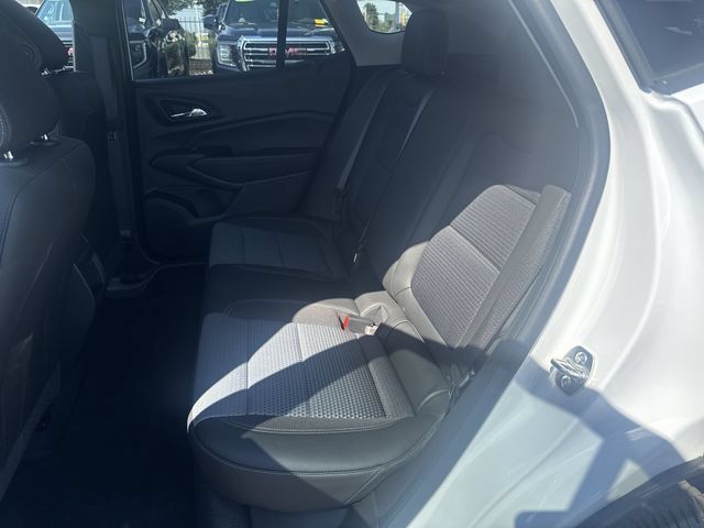 Used 2025 Chevrolet Trax LT w/ Driver Confidence Package FWD image 22