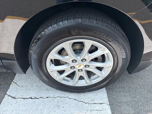 Used 2019 Chevrolet Equinox LT w/ Driver Convenience Package FWD image 11