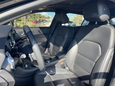 Used 2019 Mercedes-Benz GLA 250 GLA 250~1 OWNER~ONLINE FINANCE image 2