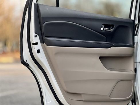 Used 2018 Honda Pilot EX-L image 15