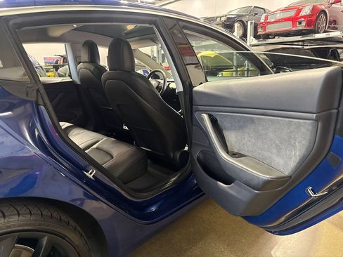 Used 2019 Tesla Model 3 Long Range AWD/4WD image 60
