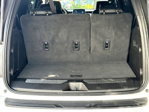Used 2024 Chevrolet Tahoe Premier RWD image 10