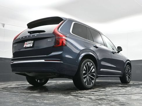New 2026 Volvo XC90 B6 Plus w/ Protection Package AWD/4WD image 37