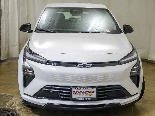 New 2027 Chevrolet Bolt LT FWD image 5