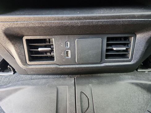 Certified 2025 Chevrolet Silverado 2500 Custom w/ Custom Value Package AWD/4WD image 20