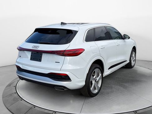 New 2025 Audi Q5 Premium Plus image 7
