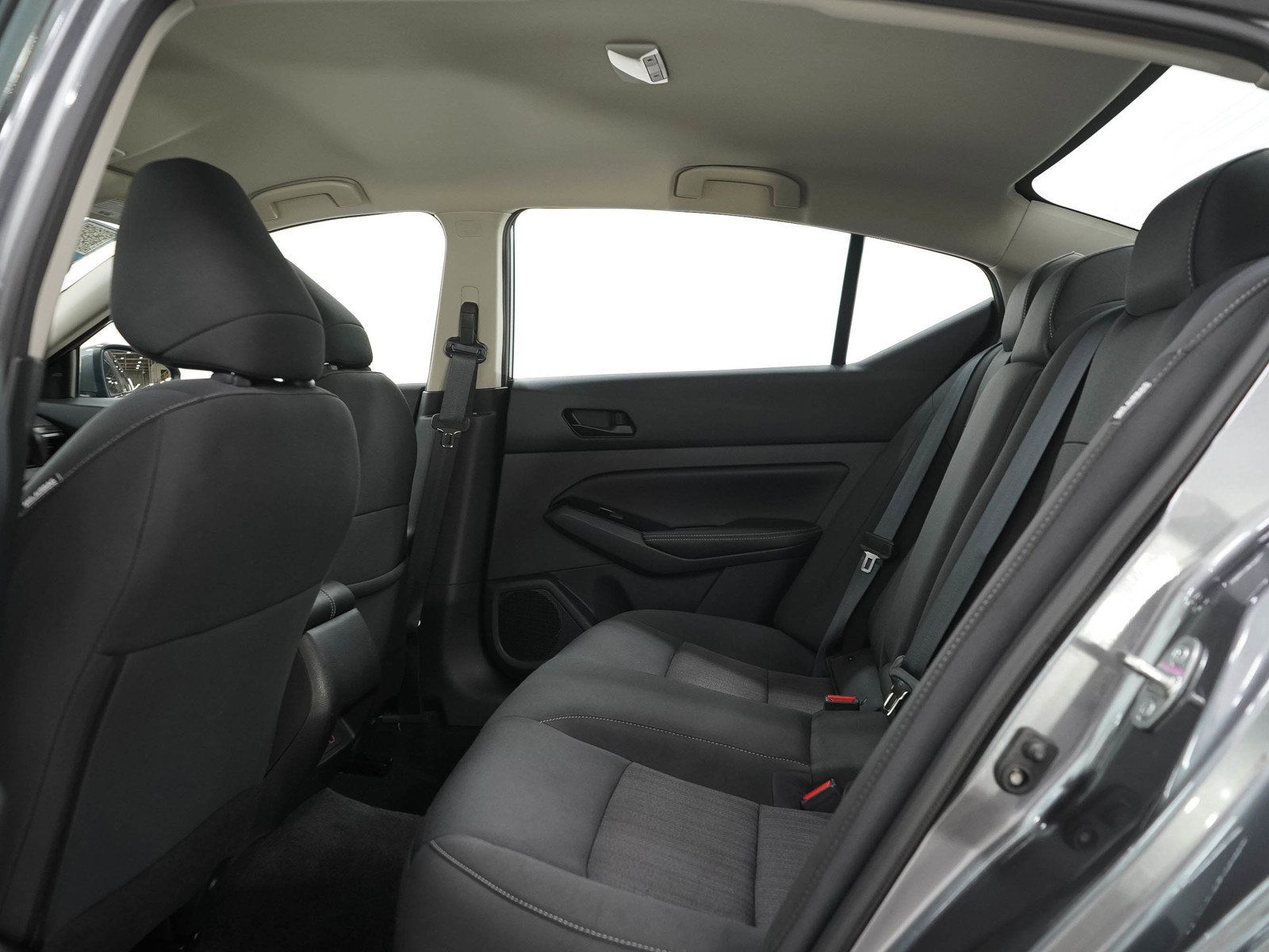 Used 2023 Nissan Altima 2.5 SV AWD/4WD image 13
