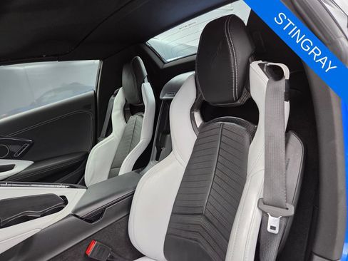 Used 2024 Chevrolet Corvette Stingray Preferred Conv w/ Stealth Interior Trim Package RWD image 30