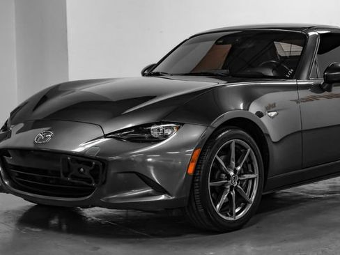 Used 2017 MAZDA MX-5 Miata RF Grand Touring image 10