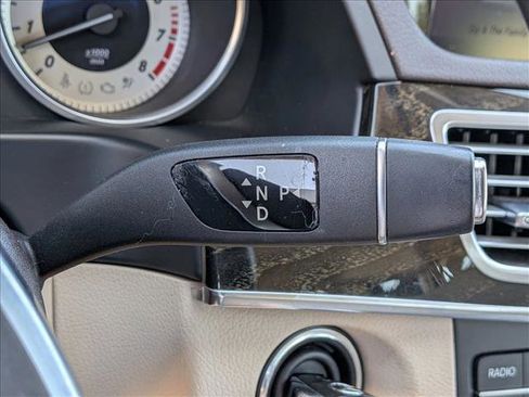 Used 2016 Mercedes-Benz E 350 4MATIC Wagon image 12