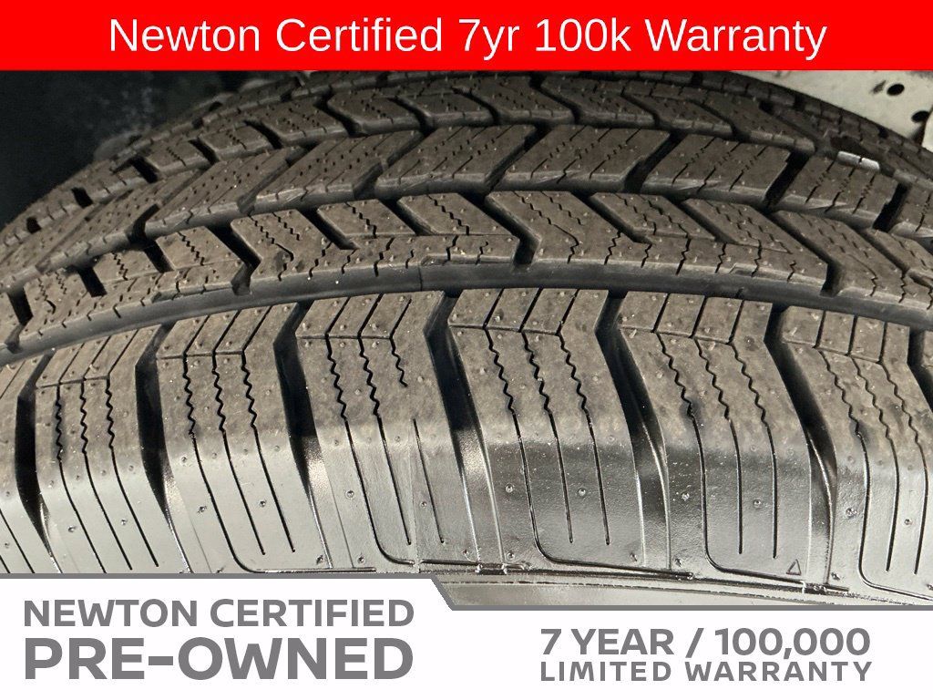 Used 2024 Nissan Pathfinder SL AWD/4WD image 56
