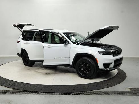 Used 2023 Jeep Grand Cherokee L Limited w/ Luxury Tech Group II AWD/4WD image 10