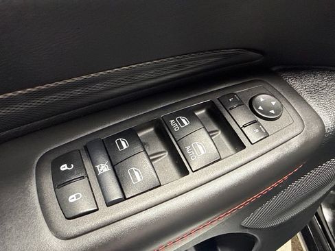 Used 2024 Dodge Durango GT AWD/4WD image 16