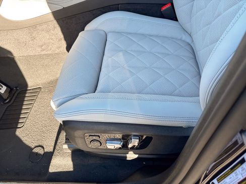 New 2026 BMW X6 xDrive40i image 18