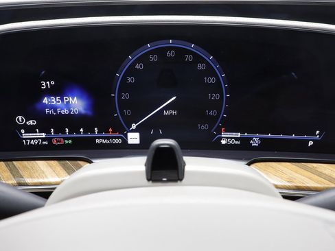 Used 2024 Cadillac Escalade Sport Platinum w/ LPO, ONYX Package image 8