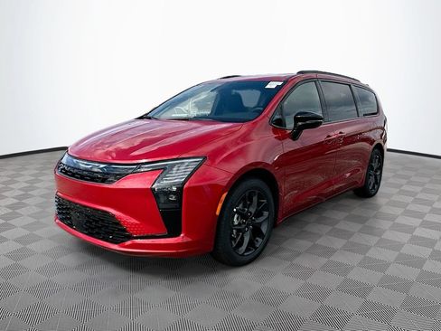 New 2027 Chrysler Pacifica Limited w/ S Appearance Package FWD image 4