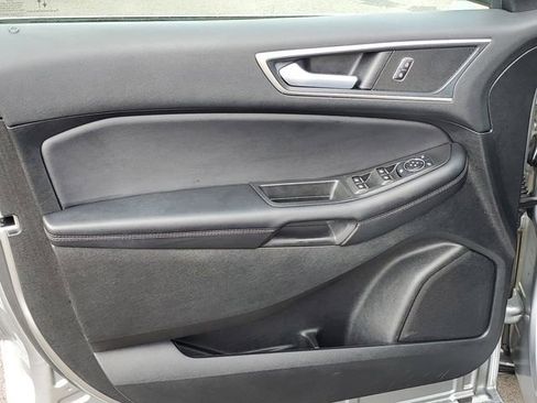Certified 2024 Ford Edge SEL w/ Convenience Package AWD/4WD image 9