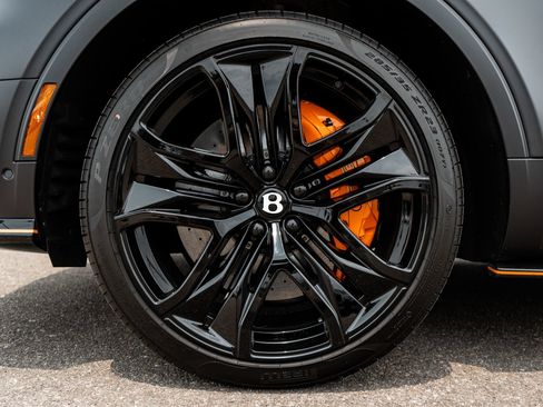 Certified 2026 Bentley Bentayga Speed AWD/4WD image 6