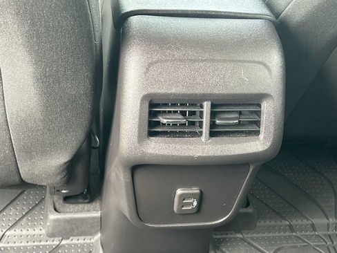 Used 2024 Chevrolet Equinox LT w/ LPO, Floor Liner Package FWD image 20