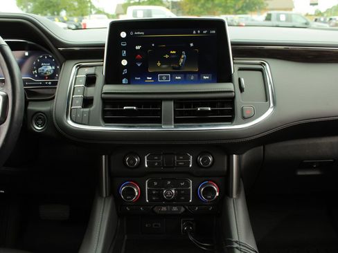 Used 2022 Chevrolet Tahoe Z71 w/ Luxury Package image 24