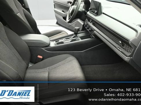 Used 2024 Honda Accord EX image 40