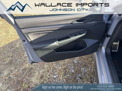New 2026 Volkswagen GTI SE FWD image 25