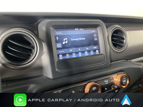Used 2023 Jeep Wrangler Unlimited Sport AWD/4WD image 2