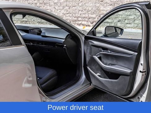 Used 2022 MAZDA MAZDA3 s FWD image 18