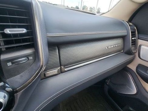 Used 2020 RAM 1500 Limited AWD/4WD image 17
