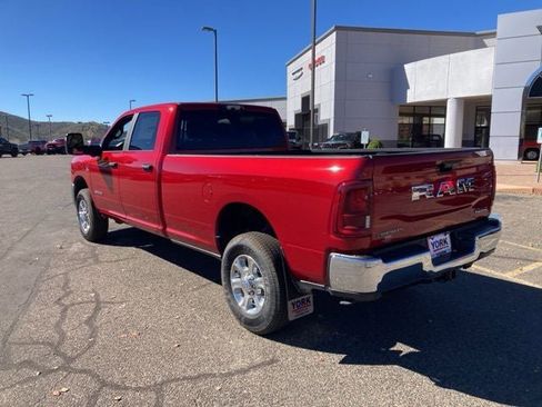 New 2026 RAM 2500 Big Horn AWD/4WD image 8