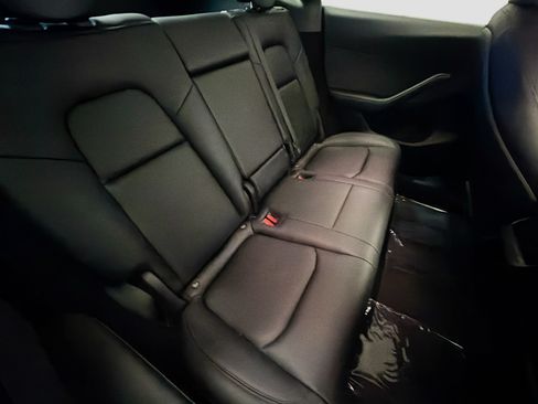Used 2024 Tesla Model Y Performance AWD/4WD image 14