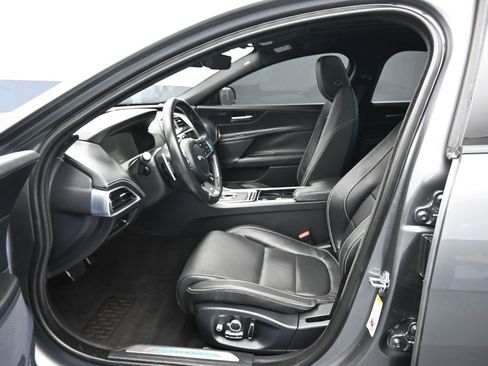 Used 2019 Jaguar XE S image 12