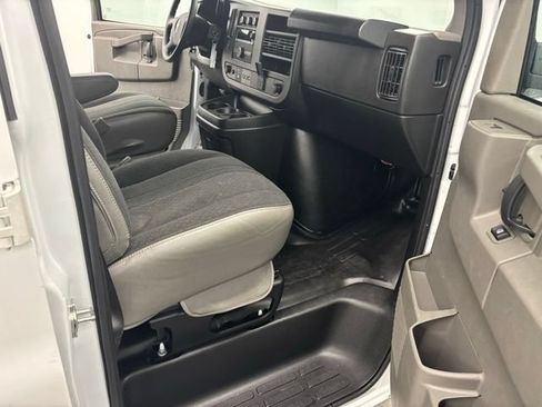 Used 2024 Chevrolet Express 2500 w/ Driver Convenience Package RWD image 26