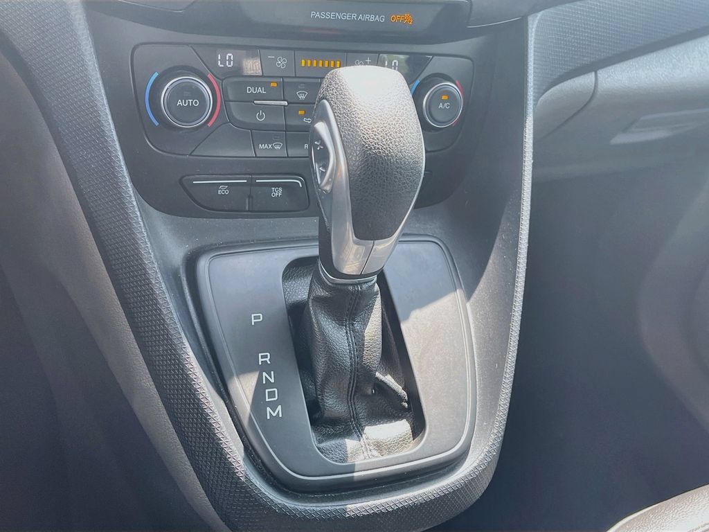 Used 2022 Ford Transit Connect XL FWD image 16