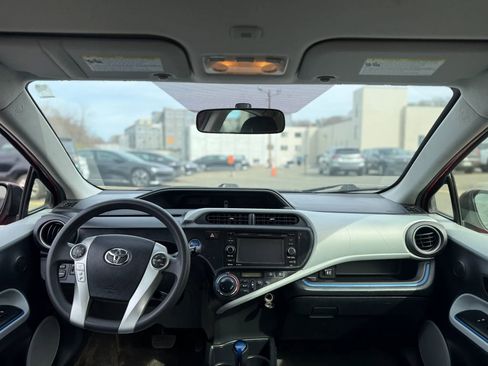 Used 2012 Toyota Prius C Three image 17