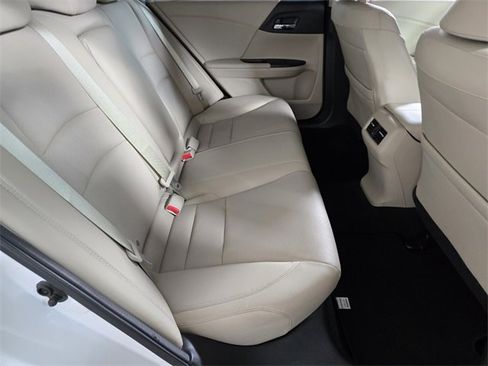 Used 2015 Honda Accord EX-L image 21