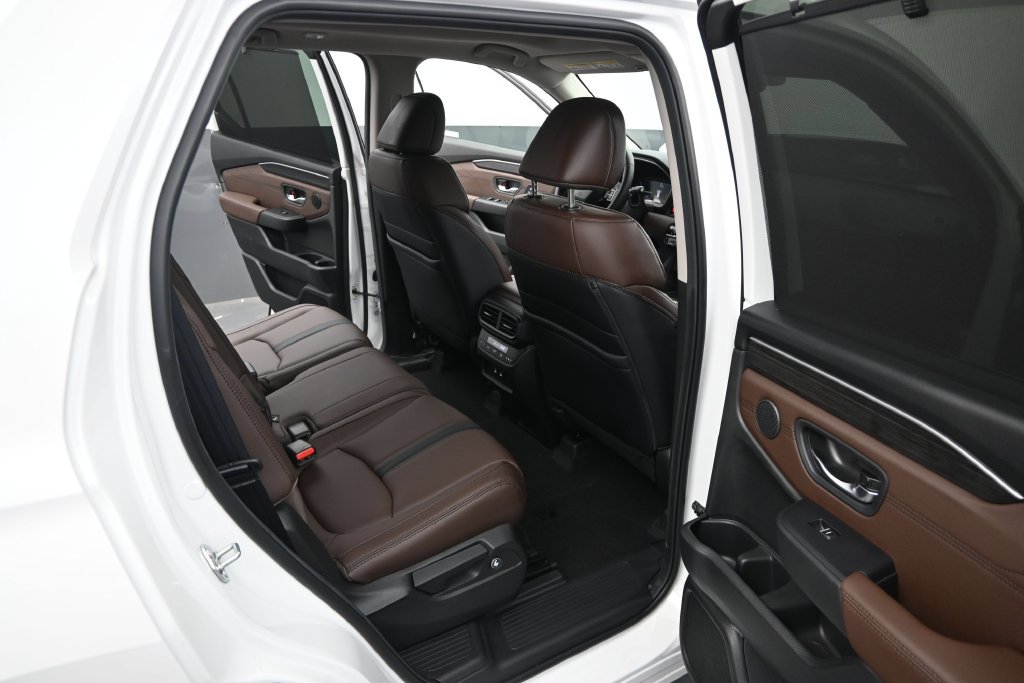 Used 2026 Honda Pilot Touring image 12