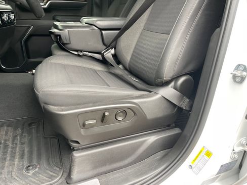 Used 2022 GMC Sierra 1500 Elevation image 18