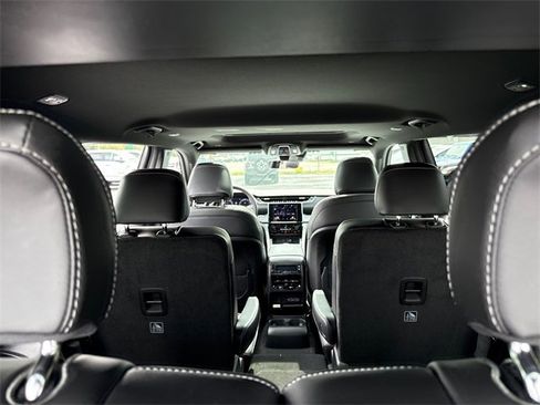New 2025 Jeep Grand Cherokee L Altitude image 31