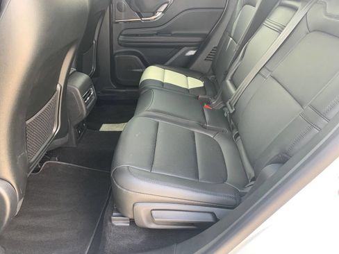 Used 2025 Lincoln Corsair AWD w/ Equipment Group 101A image 11