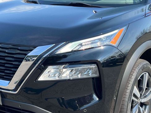 Used 2023 Nissan Rogue SL w/ SL Premium Package image 7