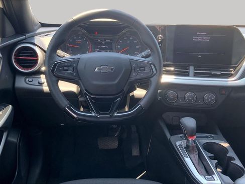 Used 2024 Chevrolet Trax RS w/ Driver Confidence Package FWD image 5