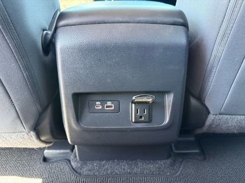 Used 2022 Nissan Frontier SV AWD/4WD image 32