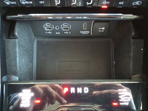 Used 2022 Jeep Grand Cherokee Summit AWD/4WD image 21