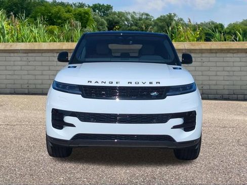 New 2027 Land Rover Range Rover Sport SE AWD/4WD image 2