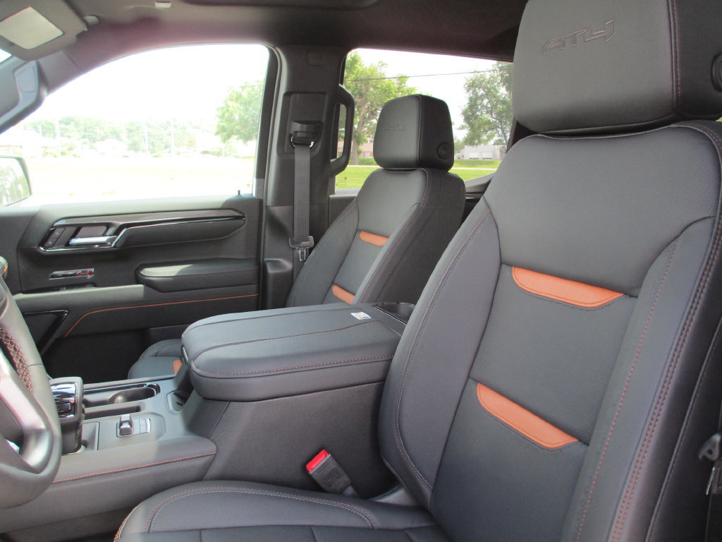 New 2026 GMC Sierra 1500 AT4 w/ AT4 Premium Package AWD/4WD image 16