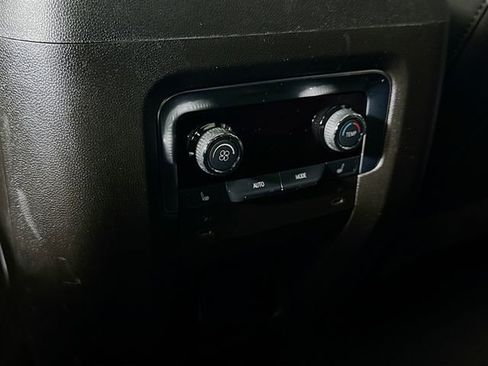 Used 2025 Chevrolet Tahoe High Country AWD/4WD image 29