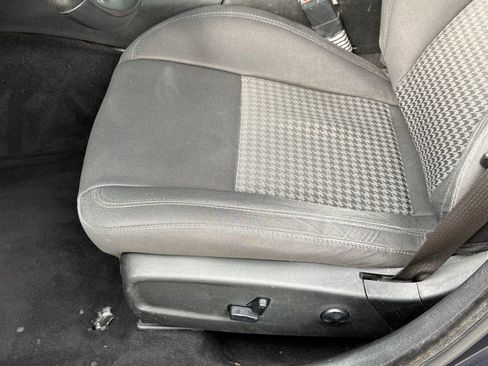 Used 2019 Dodge Charger R/T image 2