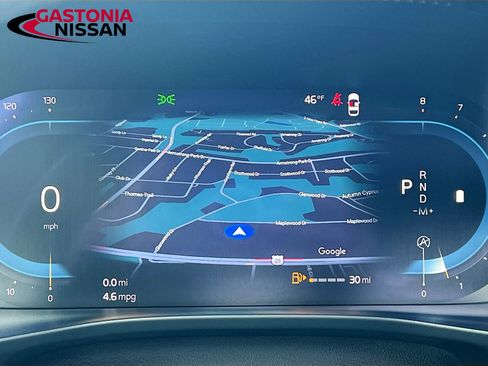 Used 2024 Volvo XC40 B5 Core image 15