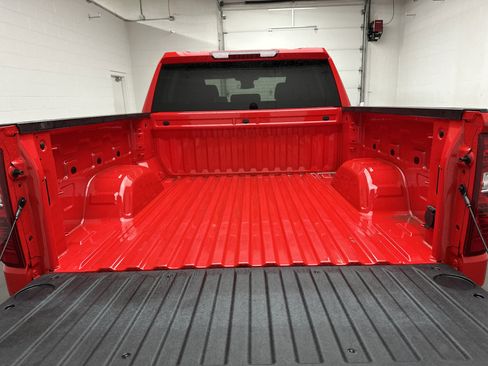 Used 2024 Chevrolet Silverado 1500 LT AWD/4WD image 15